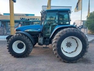 Tractor New Holland TM180