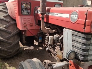 Tractor Massey Ferguson 1098